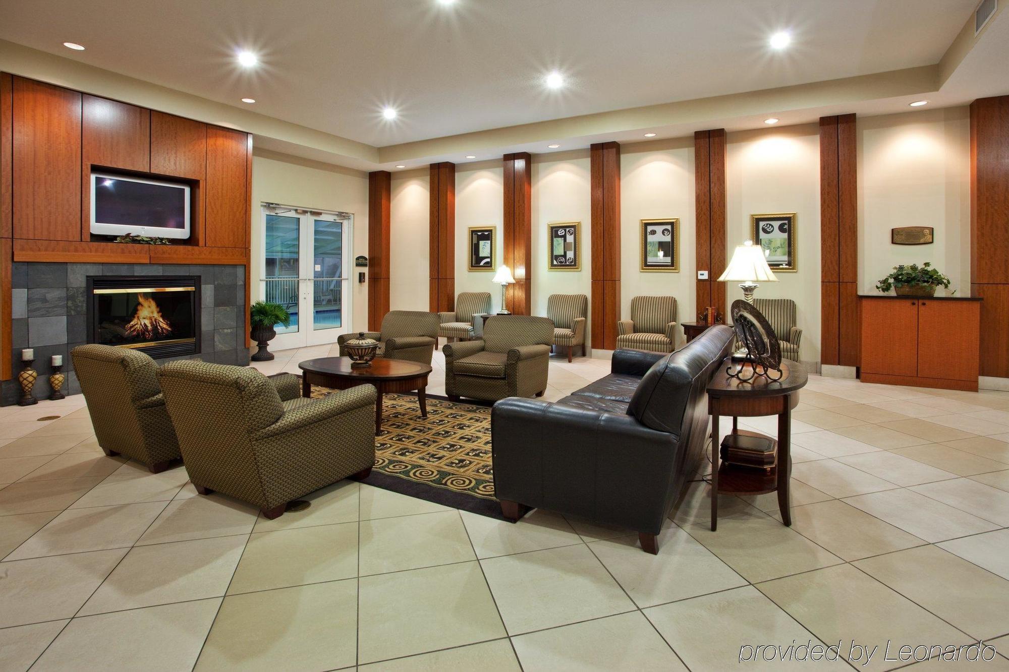 Holiday Inn Brunswick I-95 Интерьер фото