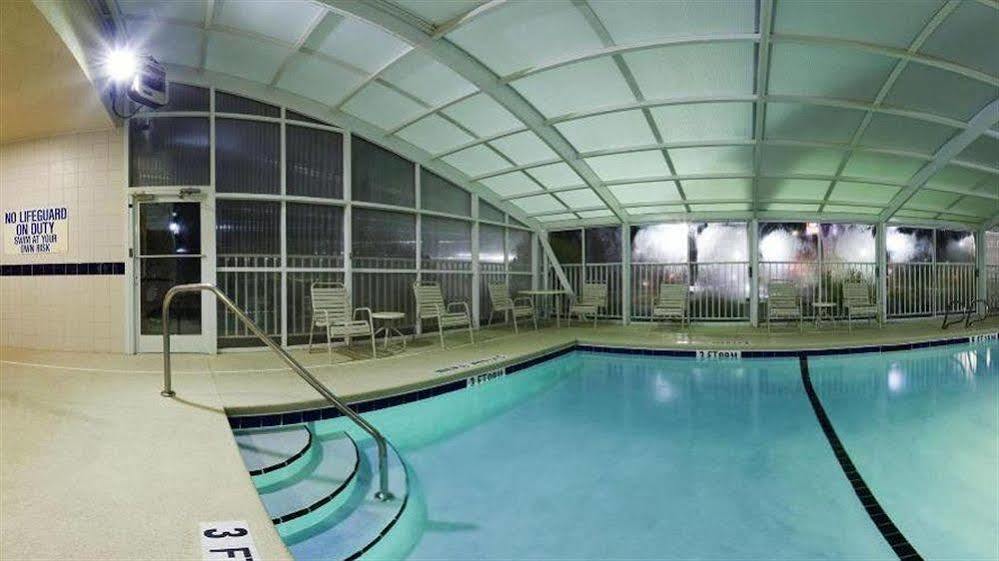 Holiday Inn Brunswick I-95 Экстерьер фото