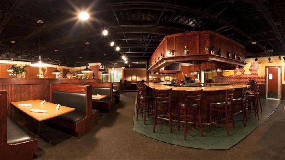 Holiday Inn Brunswick I-95 Экстерьер фото